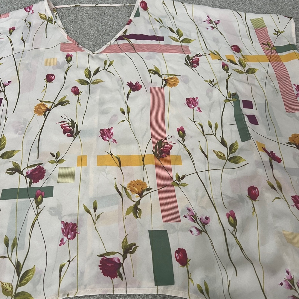 Floral Print V-Neck Women's Top Oversized Chiffon Deep Back V Flowy and Drapey - Picture 7 of 11